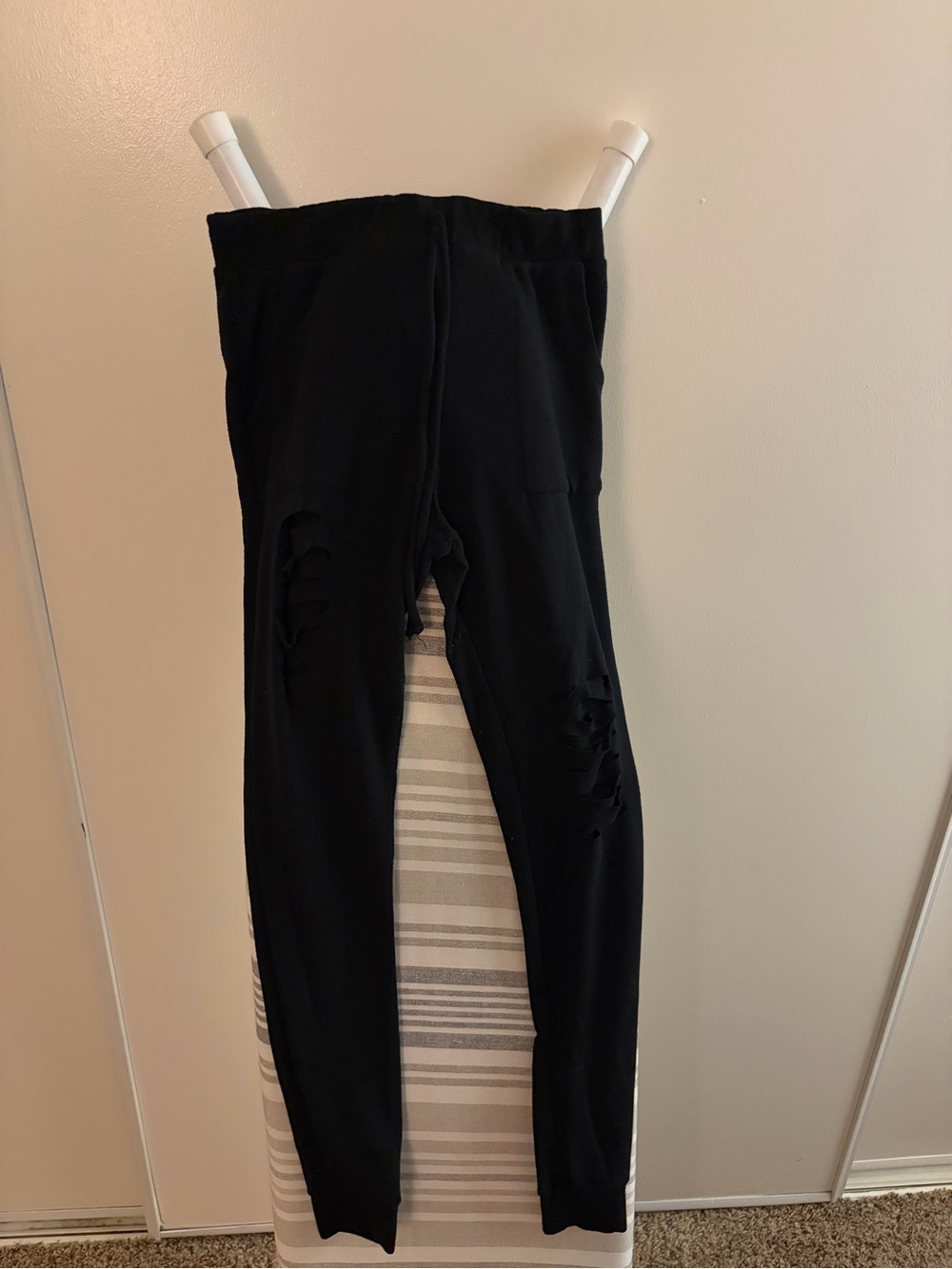 Black Ripped Leggings